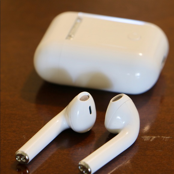 i12 Airpods - Picture 5 of 6